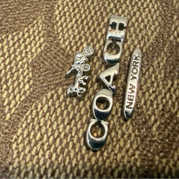 COACH MINI SKINNY ID WALLET - Picture 6 of 7